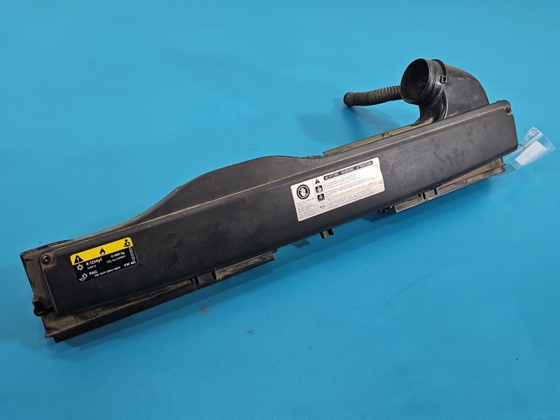 KIEROWNICA Wlot powietrza Vw Passat B8 1.4 tsi