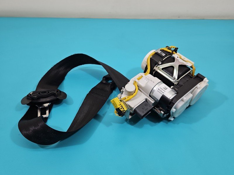 Pas bezpieczeństwa przód lewy kierowcy AUDI A6 C7 4G8857705J EU