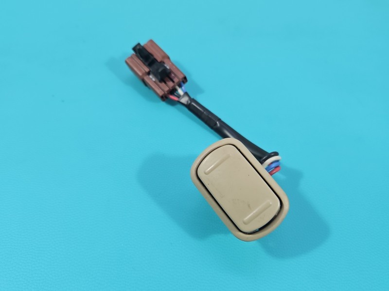 Przełącznik fotela LEWY PRZÓD Nissan X-trail III T32 13-21 6504K1