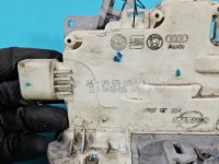 Zamek tył lewy 1P0839015 Seat Leon II Producent części: Seat, 8pin