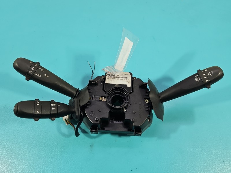 Przełącznik zespolony Alfa romeo Gt 0265005428