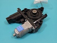 Podnośnik przód prawy Kia Sorento III Producent części: KIA, sam silniczek 6 PIN 82460-C5120 5d HB