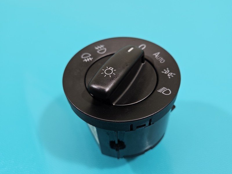 Przełącznik włącznik świateł Vw Golf V 1K0941431AS Przełącznik włącznik świateł Vw Golf V 1K0941431AS