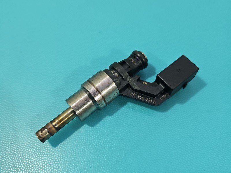 TESTOWANY Wtryskiwacz Audi A3 8P 0261500016 1.6 FSI