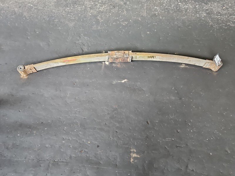 Resor tył Renault Master II