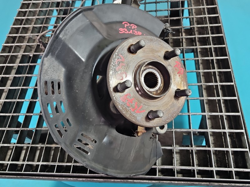 Zwrotnica prawa piasta przód 1.8 16V Toyota Corolla E21 19-