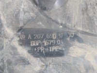 Nadkole przód prawe Mercedes E C207 A207 A2076901730