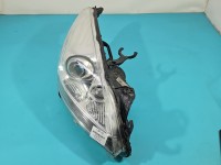 Reflektor prawy lampa przód Peugeot 5008 EUROPA