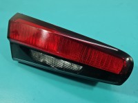 Lampa tył lewa Producent części: FIAT, KLAPY / KOMBI - HATCHBACK / Z LISTWĄ ŻARÓWKOWĄ Fiat Tipo II 15- HB