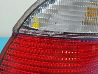 Lampa tył lewa Bmw e39 sedan Producent części: BMW, delikatnie pęknięta 95-00 EUROPA