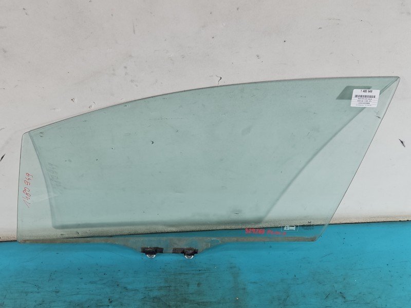 Szyba drzwi przód lewa Honda Jazz III HB