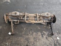 Tylna belka oś tył Toyota Avensis III T27 2.0 16v Tylna belka oś tył Toyota Avensis III T27 2.0 16v