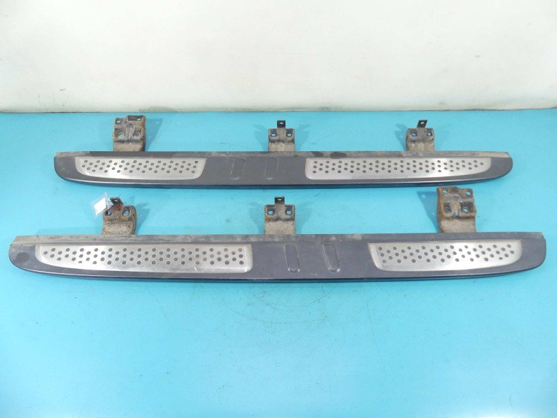 Próg lewy SŁUPEK ŚRODKOWY B Chevrolet Captiva HB 5d czarny GAR