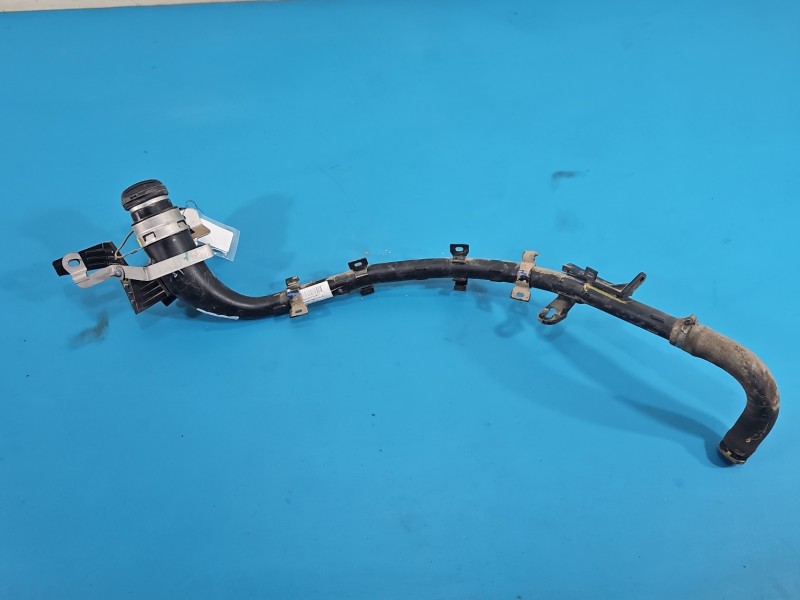 rura Wlew paliwa Peugeot 3008 II