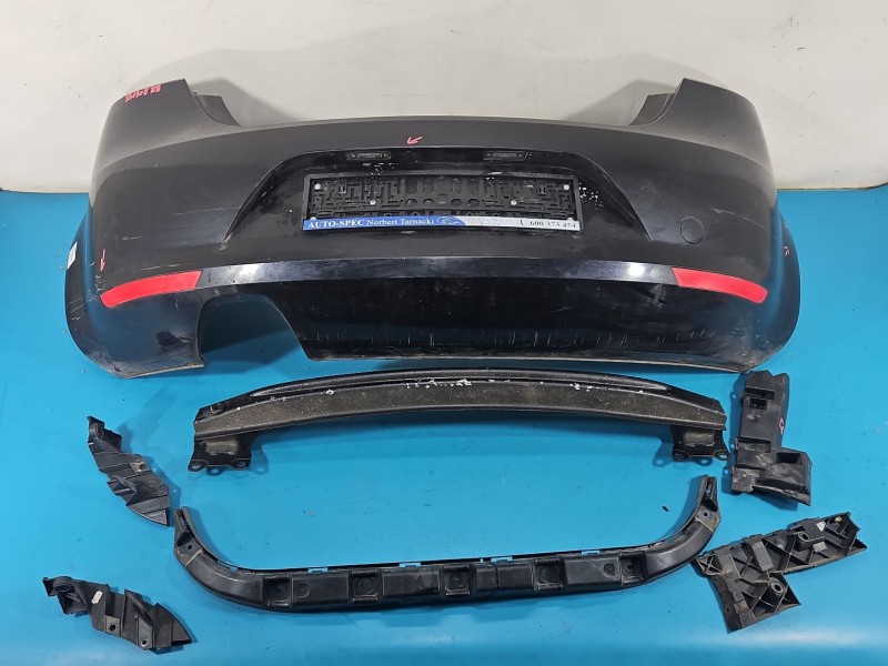 Zderzak tył Seat Leon II czarny LC9Z HB