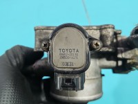 Przepustnica Toyota Avensis II T25 22210-00130, 22270-22061, 89452-20130 1.8 vvti