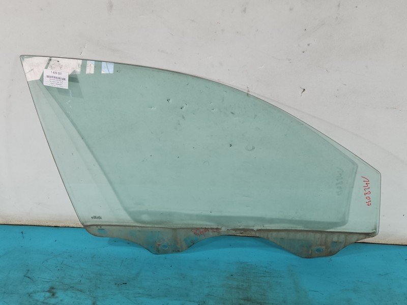 Szyba drzwi przód prawa Vw Touareg I 7L HB