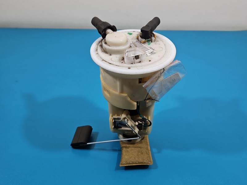 pompka Pompa paliwa Toyota Yaris I 1.0 VVTI 77020-0D010-A TOYOTA, 4 PIN