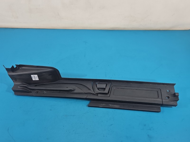 Mocowanie Europejska, podłogi bagażnika lewe uchwyt 3G9858831 Vw Passat B8