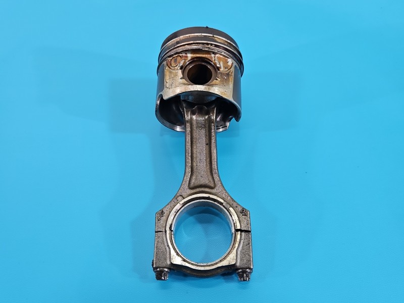 Tłok bmw F30 2.0d 184KM