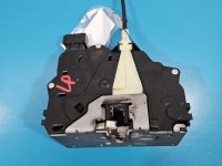 Zamek przód lewy 13431841 Opel Corsa E EUROPA Producent części: OPEL, 6pin