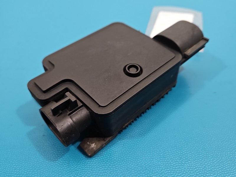 Przekaźnik wentylatorów wentylatora Jaguar XE X760 940013003, 990000990315