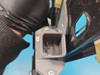 Podnośnik przód prawy SZYBY WINDA Opel Insignia A Producent części: OPEL, 7PIN 13302452 5d kombi