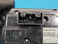 Konsola panel nawiewu Skoda Octavia III 5E0820047M