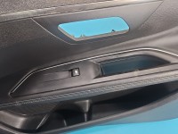 Tapicerka drzwi przód prawa boczek Peugeot 3008 II