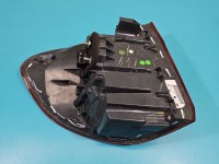 Lampa tył prawa Producent części: BMW, ZEWNĘTRZNA W BŁOTNIK Przerabiana na Europejską BMW X5 F15 HB