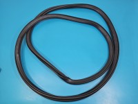 Uszczelka drzwi przód lewa Skoda Superb IV