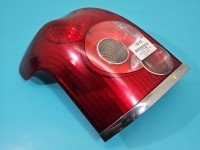 Lampa tył lewa TOYOTA, 06-08 Uszkodzone zaczepy wkładu Toyota Avensis II T25 kombi EUROPA