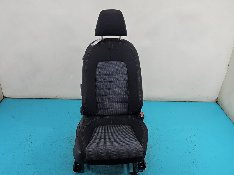 Fotel prawy przód pasażera Vw Passat CC 4d EUROPA