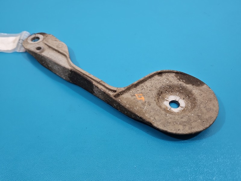 Mocowanie Europejska, DRĄŻEK REAKCYJNY / Belki tył / Tył Lewy / XDRIVE uchwyt 6770979 BMW X6 E71