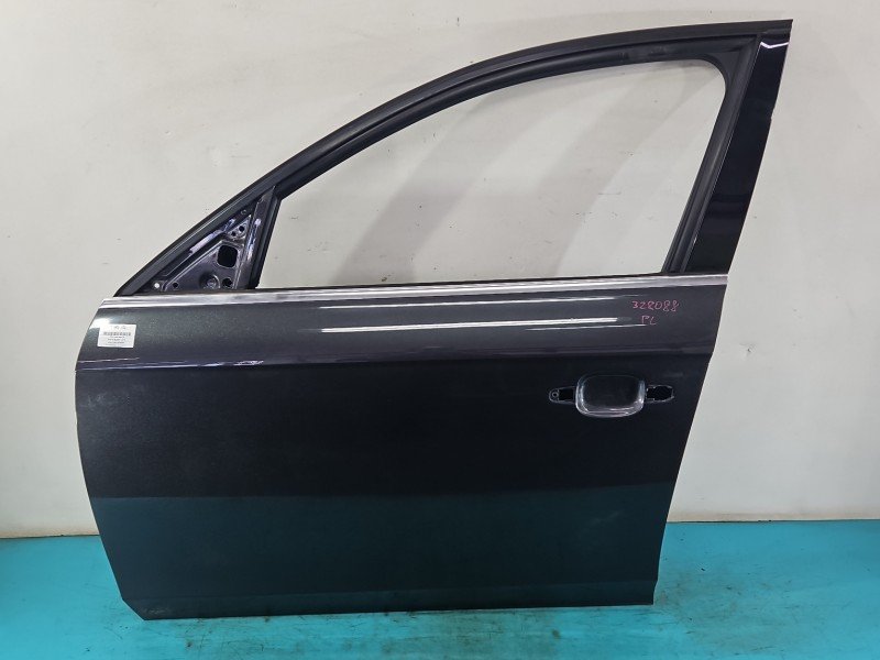 Drzwi przód lewe AUDI A4 B8 4d czarny lz7l Drzwi przód lewe AUDI A4 B8 4d czarny lz7l