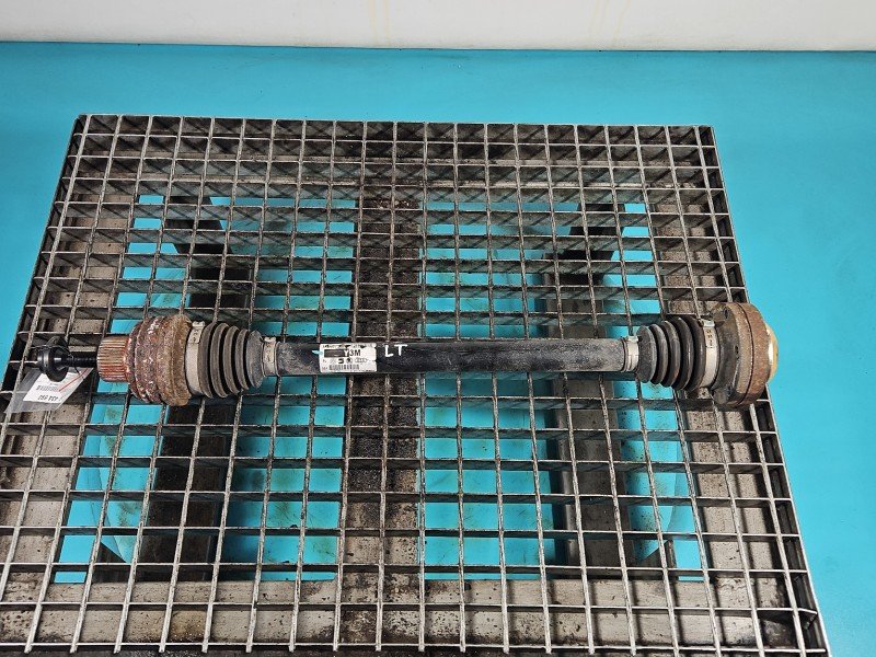 Półoś tył lewa AUDI A4 B8 2.0 TFSI automat Półoś tył lewa AUDI A4 B8 2.0 TFSI automat