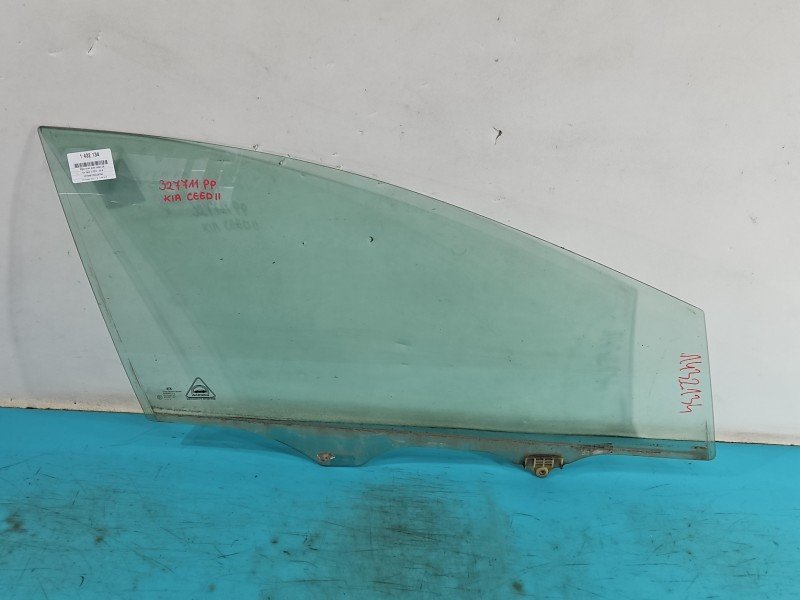Szyba drzwi przód prawa Kia Ceed II 12-18 kombi
