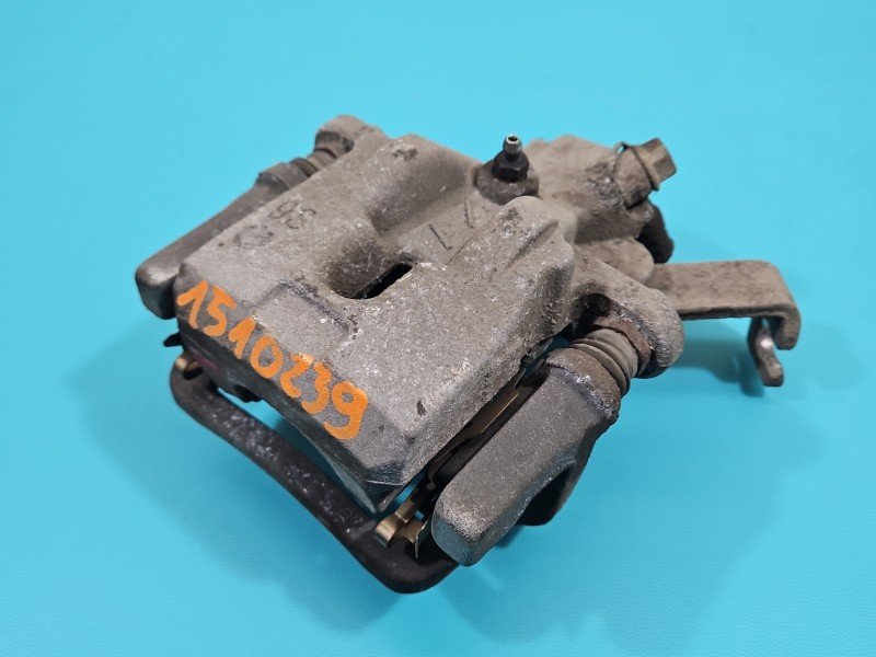 Zacisk tył prawy Suzuki Sx4 S-Cross 13-21 1.4 T HB Zacisk tył prawy Suzuki Sx4 S-Cross 13-21 1.4 T HB