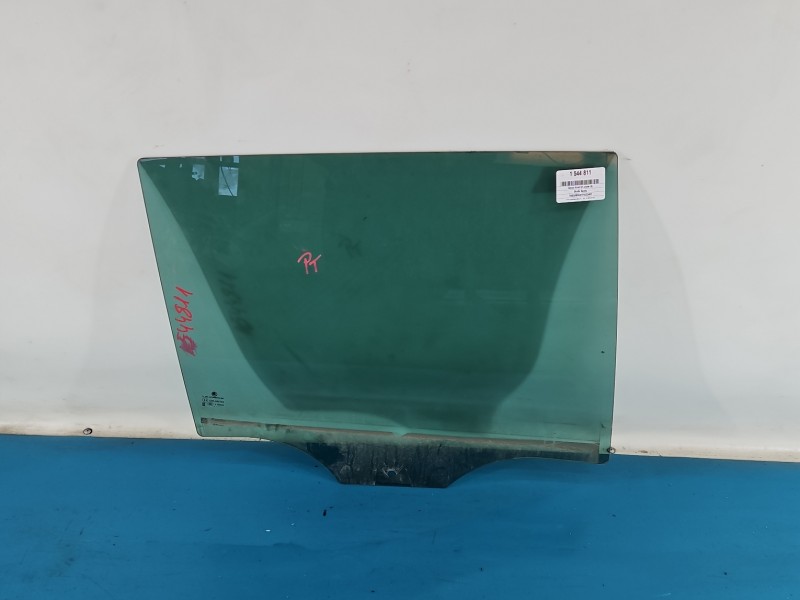 Szyba drzwi tył prawa Skoda Kamiq HB