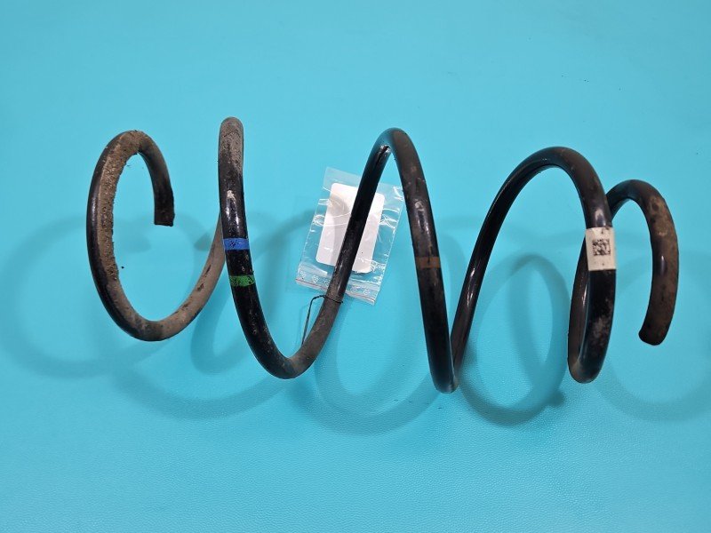 Sprężyna przód przednia Skoda Octavia III 2.0 tdi Sprężyna przód przednia Skoda Octavia III 2.0 tdi