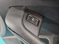 Tapicerka drzwi przód prawa boczek Skoda Octavia III 5E1867014A