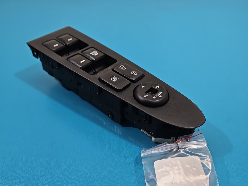 Przełącznik szyb Kia Sportage III 10-15 491490-1310 Producent części: KIA EU