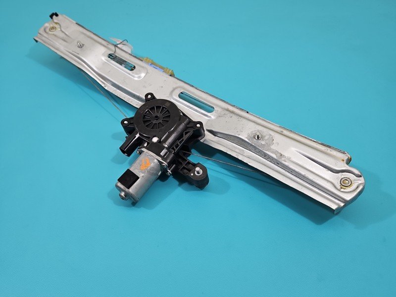 Podnośnik przód prawy Fiat Tipo II 15- 5d kombi