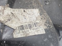 Nadkole przód lewe Mercedes GL II X166 A1668802605