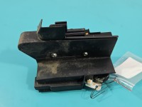 Zamek tył prawy Dacia Duster II 18- Producent części: Dacia, 2pin