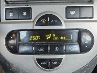 Konsola panel nawiewu Kia Carens II C20033-3490