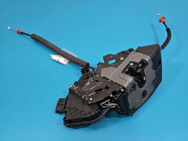 Zamek tył prawy GX6324994-BB, GX6324994 JAGUAR XF II X260 Jaguar, 8+6pin .Wersja z dociągiem.