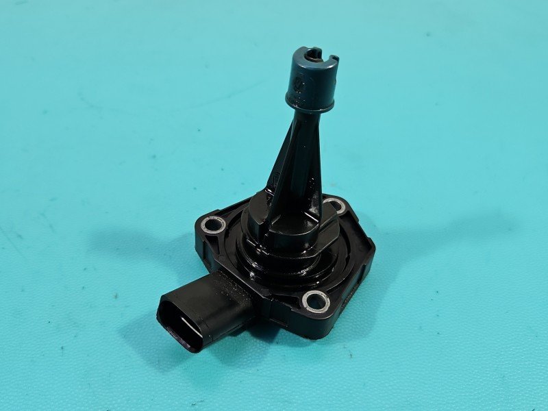 Czujnik poziomu oleju Skoda Fabia III 04E907660D, 6PR010418-19 1.4 tdi (Cus)