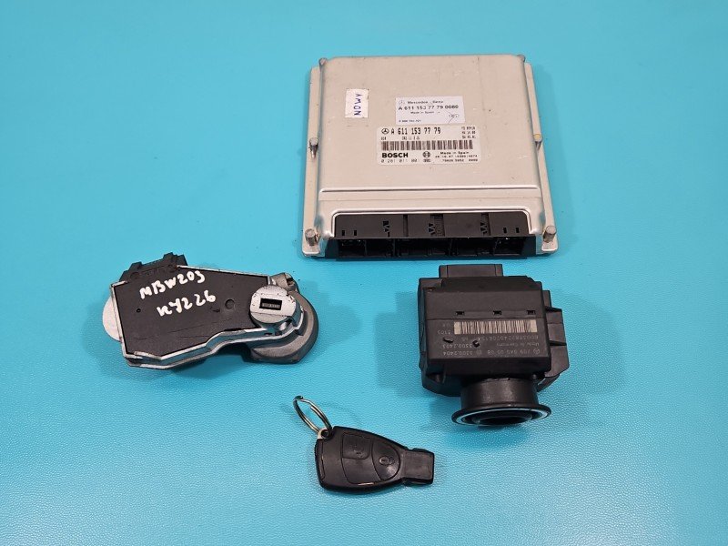Komputer Sterownik silnika A6111537779, 0281011001 Mercedes W203 2.2 cdi