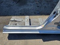 Próg lewy SŁUPEK ŚRODKOWY B Toyota Auris II HB 5d srebrny 1F7